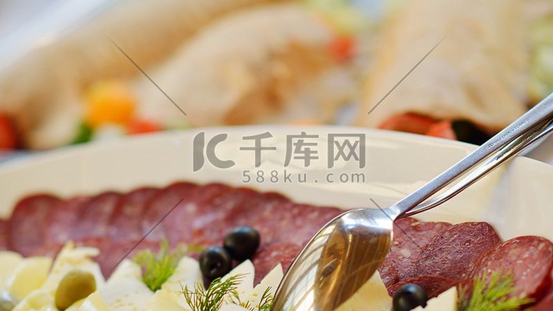 坚果炒货加盟，利润几何？揭秘加盟背后的盈利密码